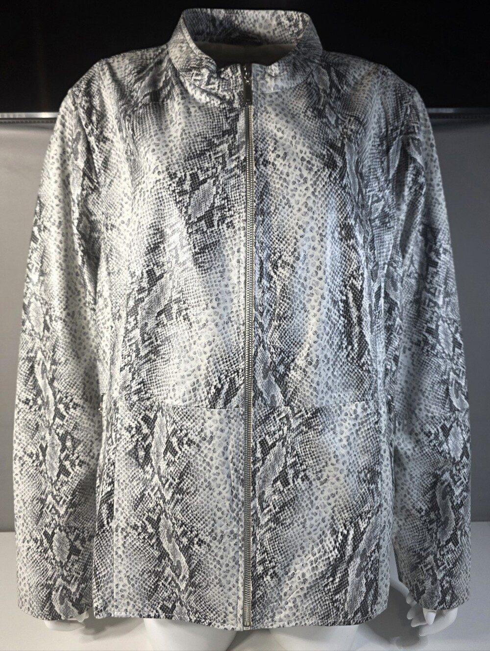 Jessica London gray snakeskin print zip-front leather jacket Size 24W